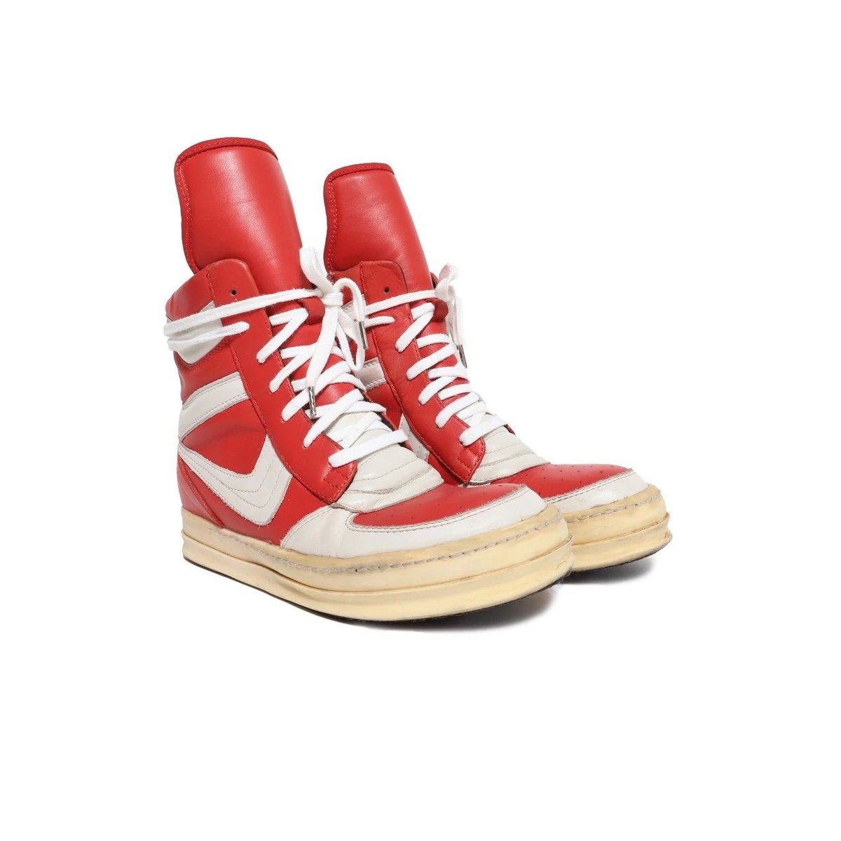 xmfstudios's tweet photo. Rick Owns 2009 Red/Milk Dunks https://t.co/64WPKgKF44