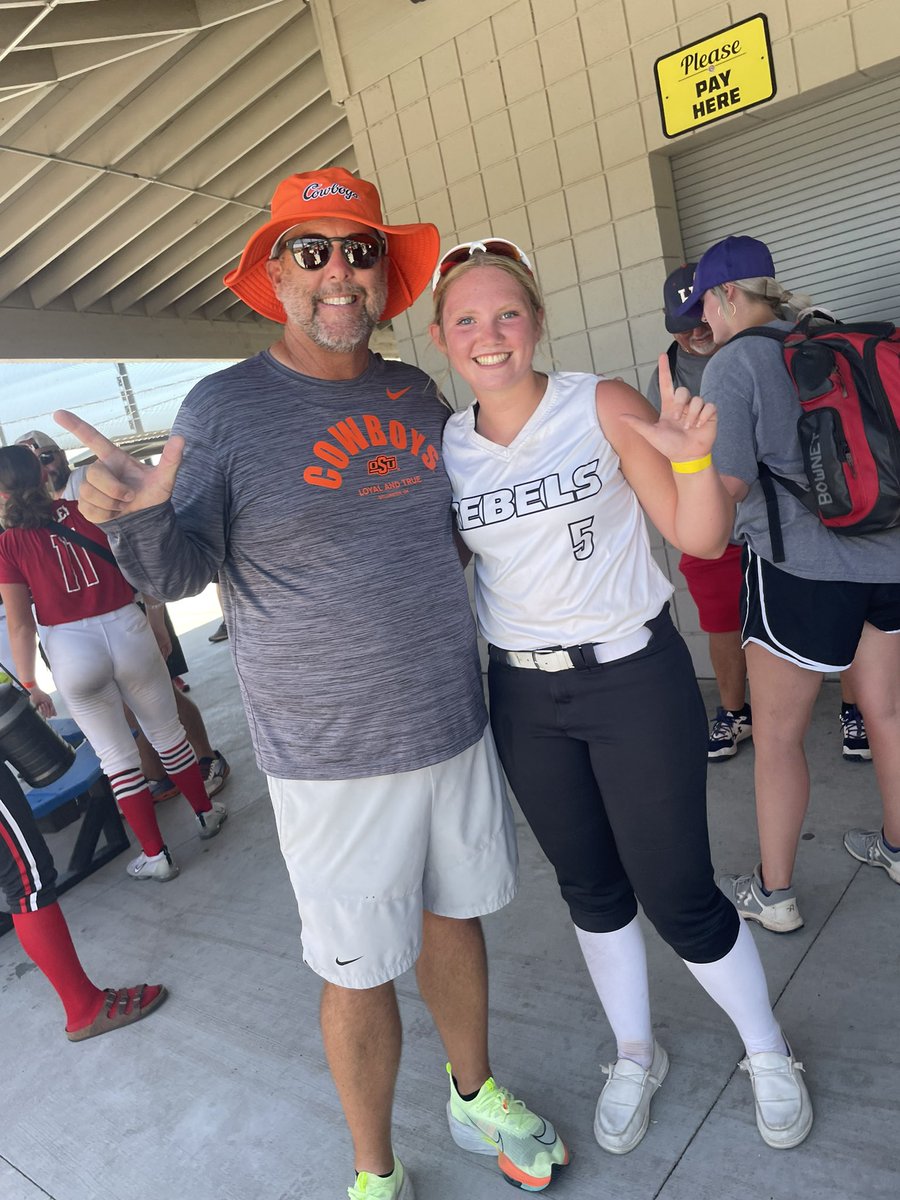 Had an amazing time at the Air Capital Showcase. Got to meet some amazing coaches and learn lots! Go Cowgirls <a href="/CowgirlSB/">OSU Cowgirl Softball</a> <a href="/OSUcoachG/">Kenny Gajewski</a>