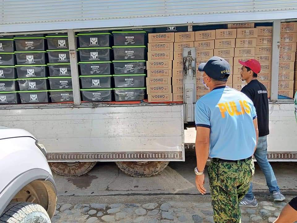 Additional help for Banaue sent on July 11, 2022. 700 food packs, 401 boxes of sleeping kits, 5 boxes each of hygiene kits, family kits, and kitchen kits. 

A response to #NasaanAngPangulo. BTW, PBBM will virtually lead a Cabinet meeting today. So maybe ask his whereabouts there.