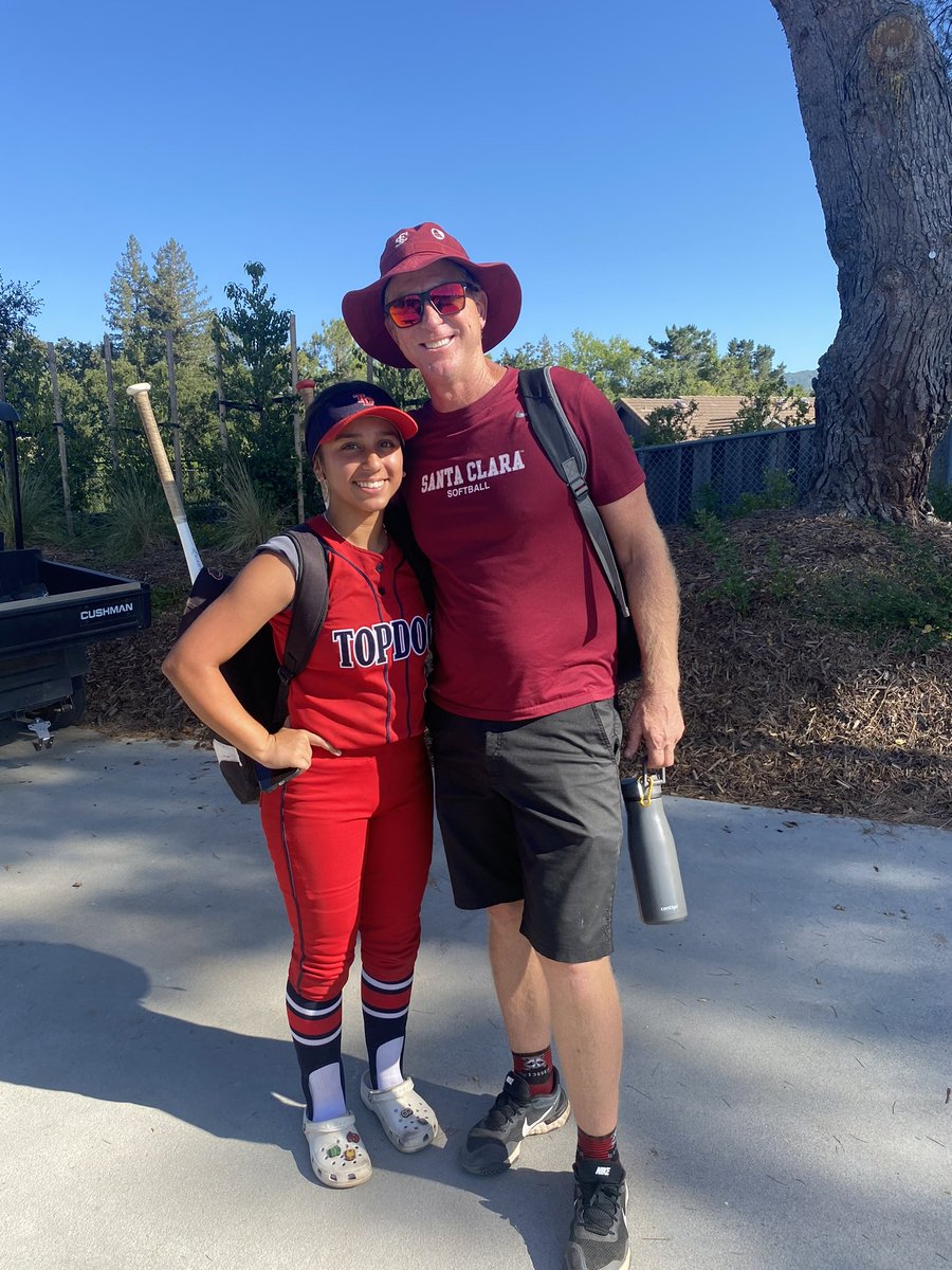 2024 OF Myah Zuniga at the College Prospect Camp today💙❤️ <a href="/SCUSoftball/">Santa Clara Softball</a> <a href="/myahzuniga/">myahzuniga.08</a>