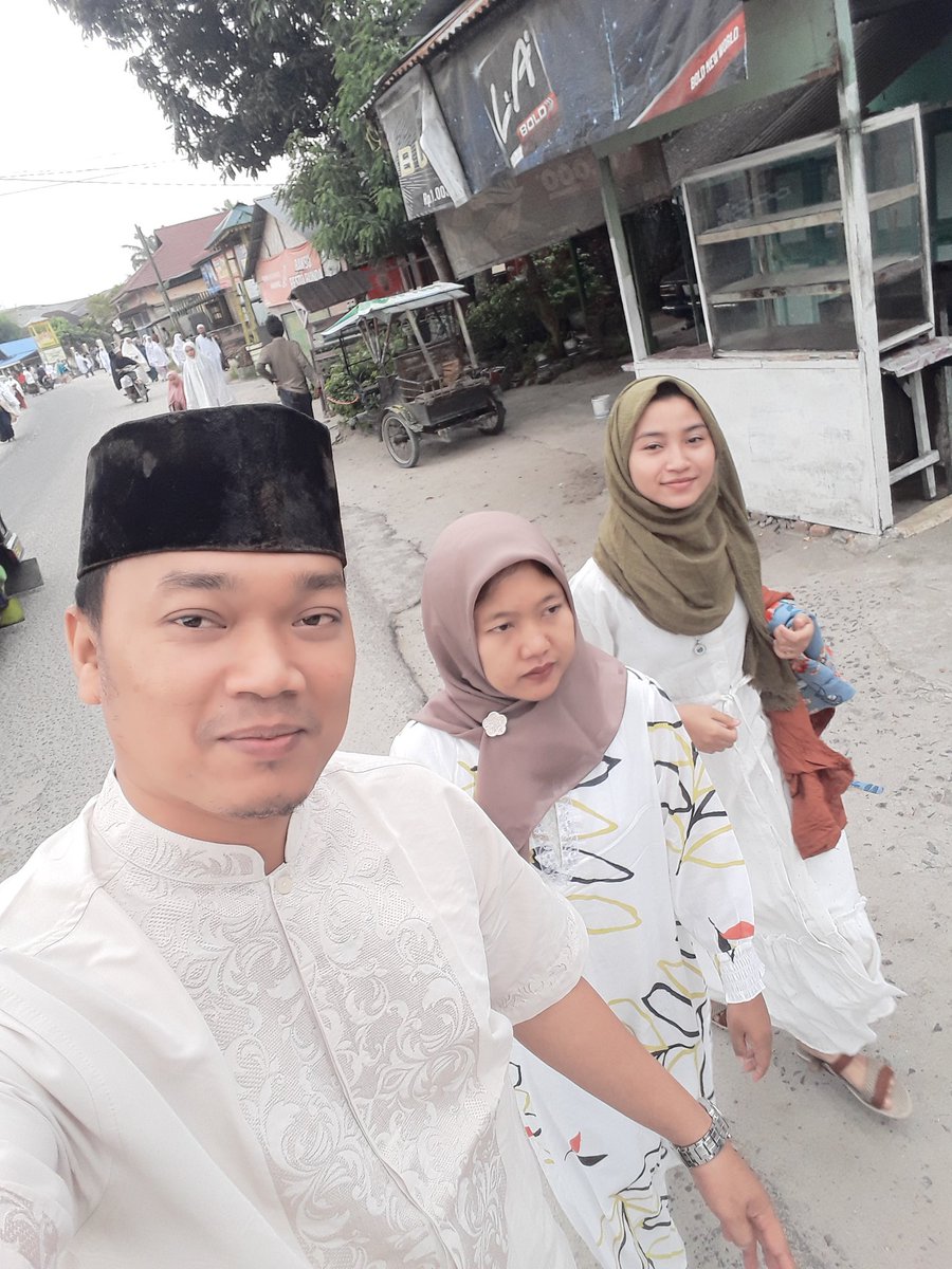gandasimon28's tweet photo. Idul Adha 1443H 🐑🐫🐐🐃🕌 https://t.co/CmU523wrX6