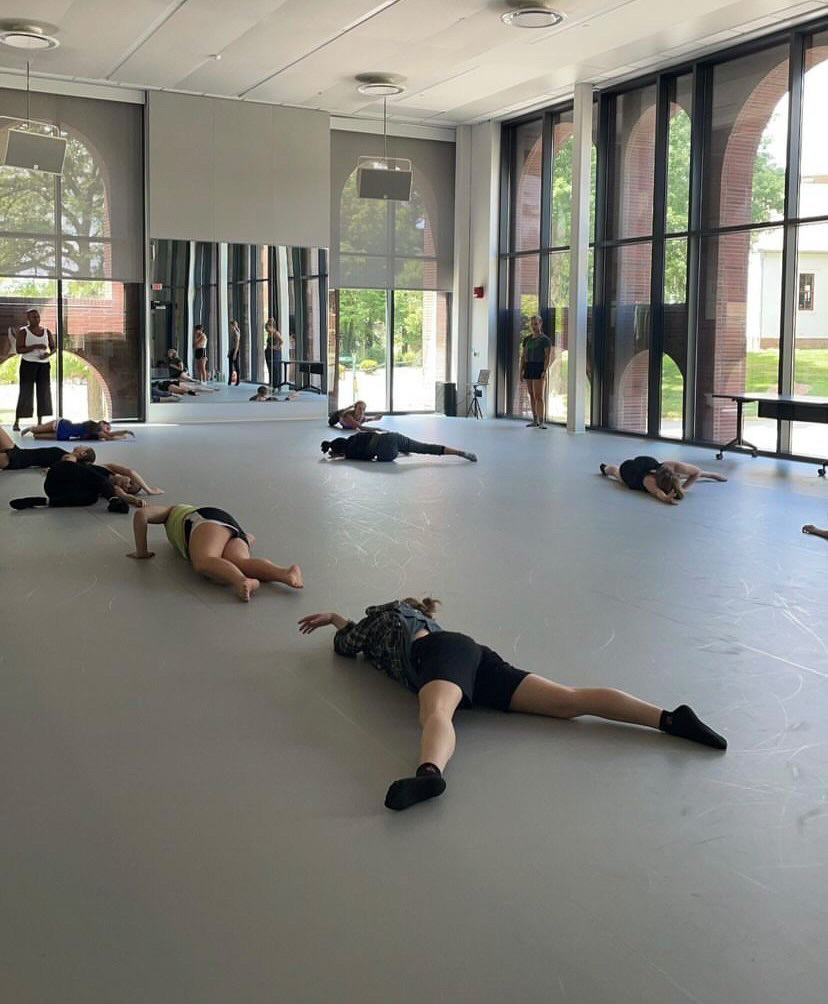 Here's a little peak at what the FORGE Summer Intensive dancers are up to!! Thanks Cassie Dietrich for the picture!