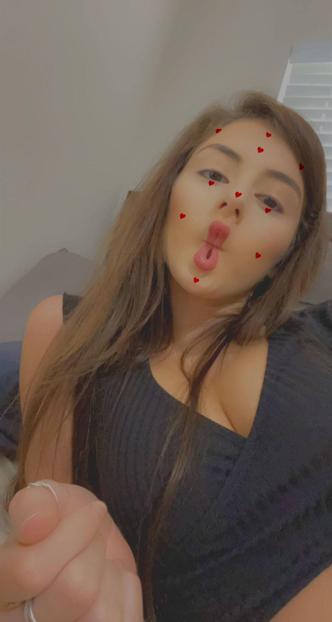 harlee hassell on Twitter: "does this filter make my boobs look big https://t.co/XOj6tYNPQa