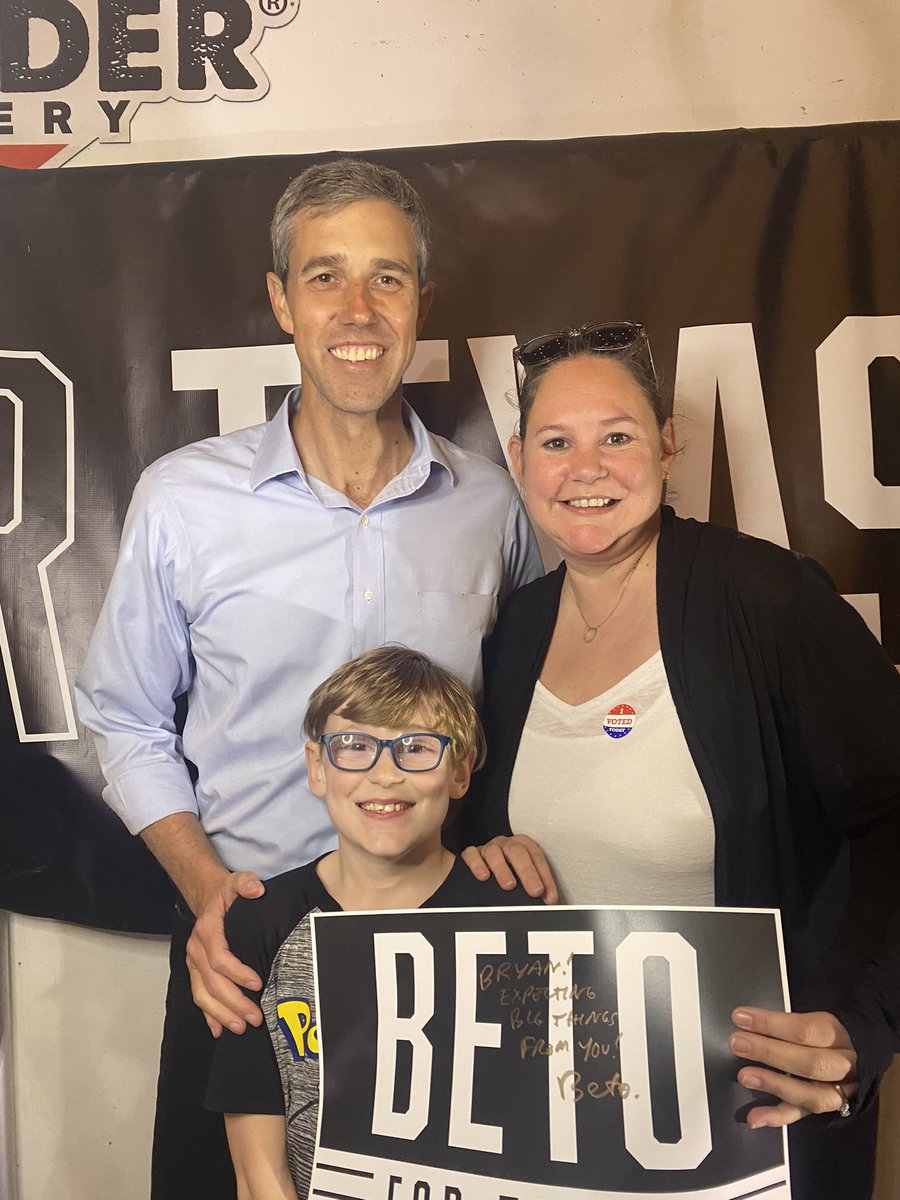 RobynBrennan1's tweet photo. @goRubenRuben Yes huge Beto fans here!! https://t.co/g1gsXEuFmZ
