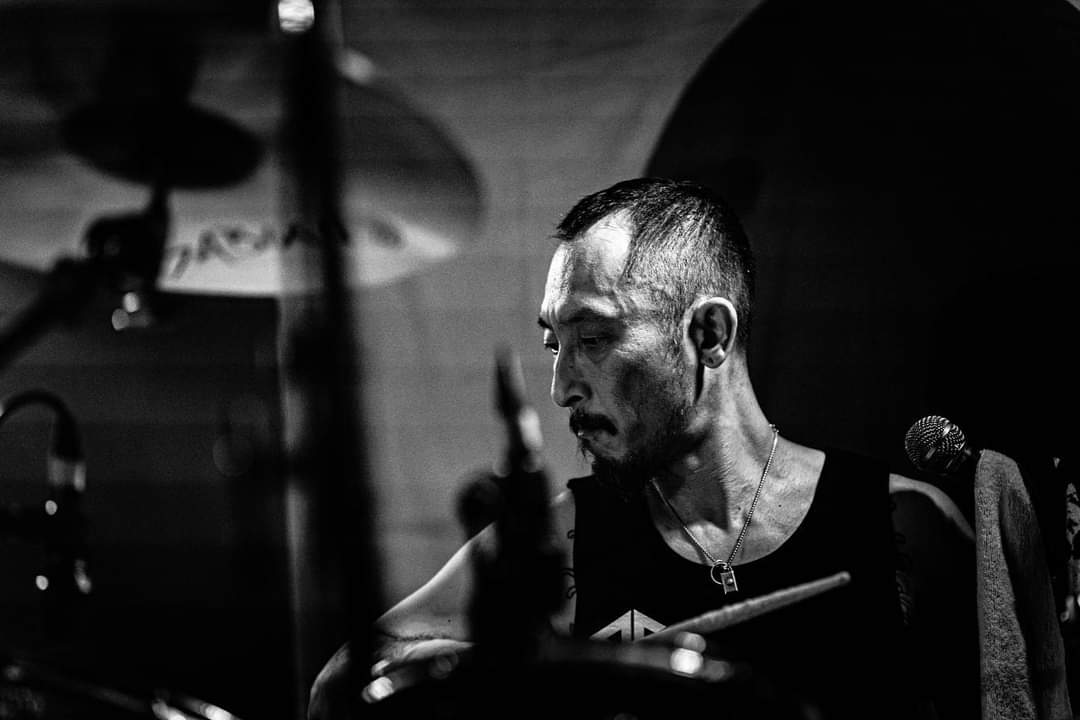 sledgehammer_jp's tweet photo. 2022.07.09Sat
"百狼夜行"大阪　"Skin Core Night Vo8"
満員御礼ありがとうございました。愉しく濃密な時間を共有できたと思います。音と空間と同胞が創る、肝の据わったムーブメントを望。これからもフォローとサポートをお願いするよ。
敬意と感謝を。 https://t.co/TG9YbI9SDm