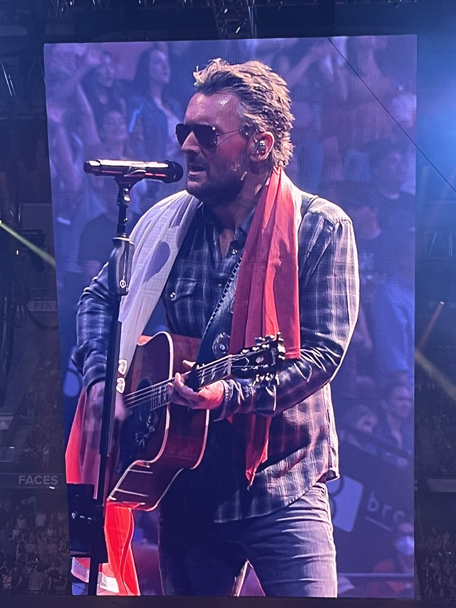straitside1's tweet photo. @ACMawards Eric Church!!! https://t.co/ev4bAjCA4O