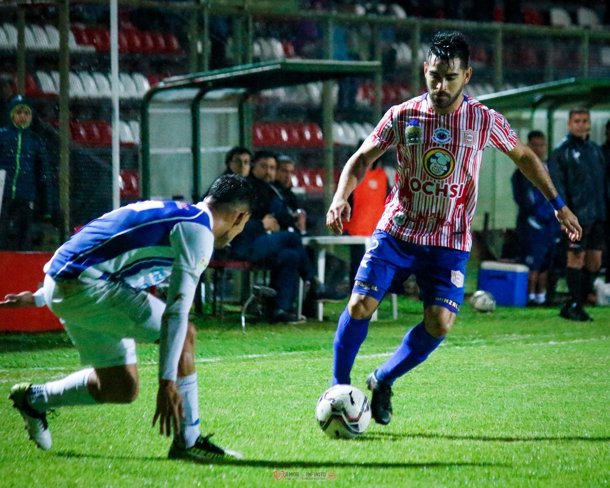 SanLorenzo1930's tweet photo. Una locomotora @VictorDavidGo12 🚂🤩⚽ https://t.co/mq6j2fRs16