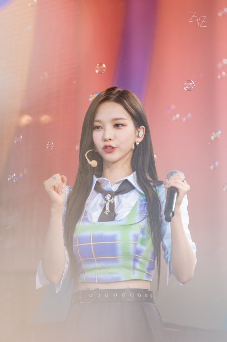 Sugargela_'s tweet photo. 220708 GMA 
Bubble Pop！

#aespaOnGMA 
#카리나 #Karina #에스파 #aespa https://t.co/AzLnJ7nM7l