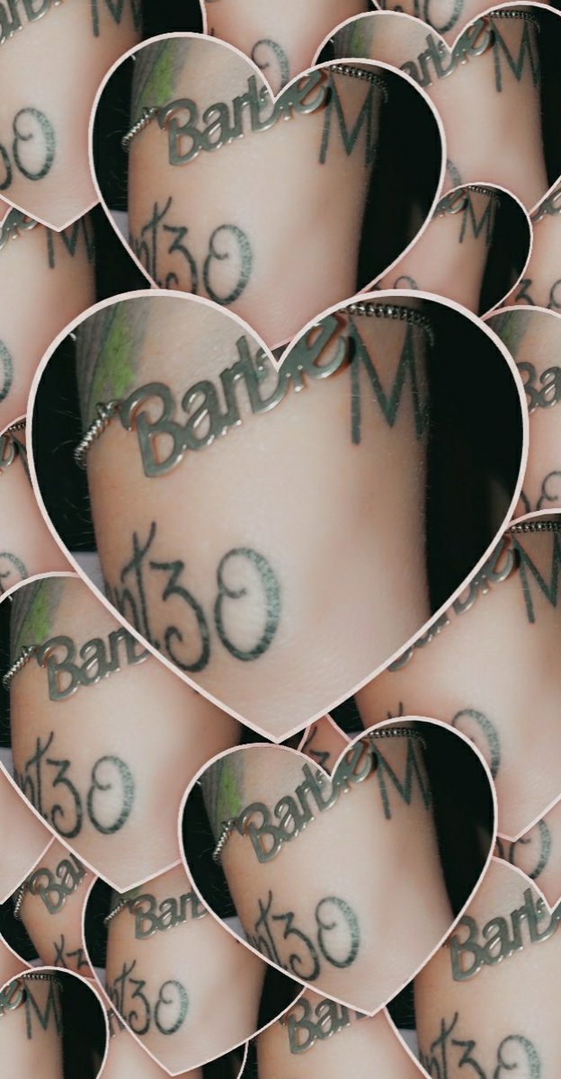TattedBarbie82's tweet photo. I told #MiniBarb aka #Madison7 That I was going to See #NickiMinaj in New York end of September She said but my Birthday 🎂  I said ohh baby I'll be Back Before September 30th.. Now im thinking @NICKIMINAJ Your Busy that day Forever Too .. Lol 😆  🤣  our Babies share Birthdays https://t.co/jmeVE9VoIH