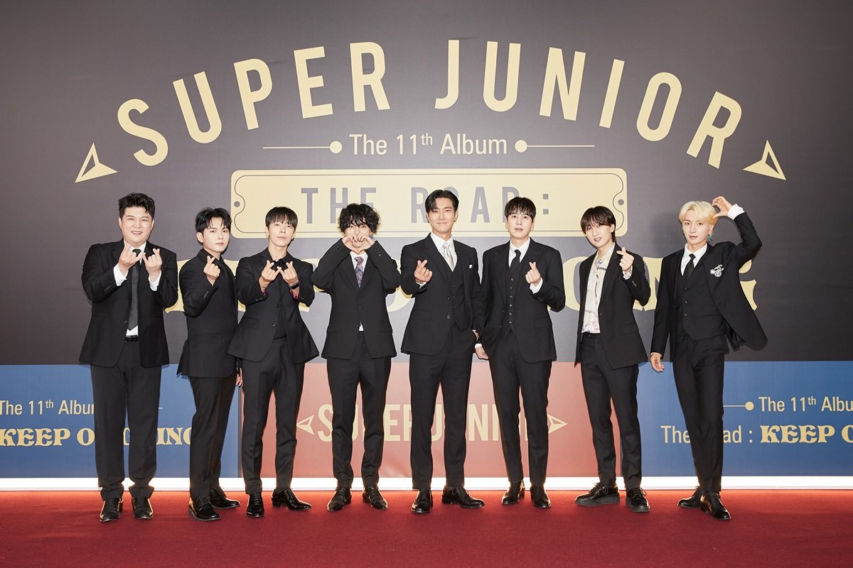 📸 Welcome back! Here are the members of SUPER JUNIOR at their 'The Road : Keep on Going' press conference~ <a href="/SJofficial/">SUPER JUNIOR</a> 

Aiki also revealed to have participated in the choreography for title song 'MANGO' 

Source: entertain.naver.com/now/read?oid=4…