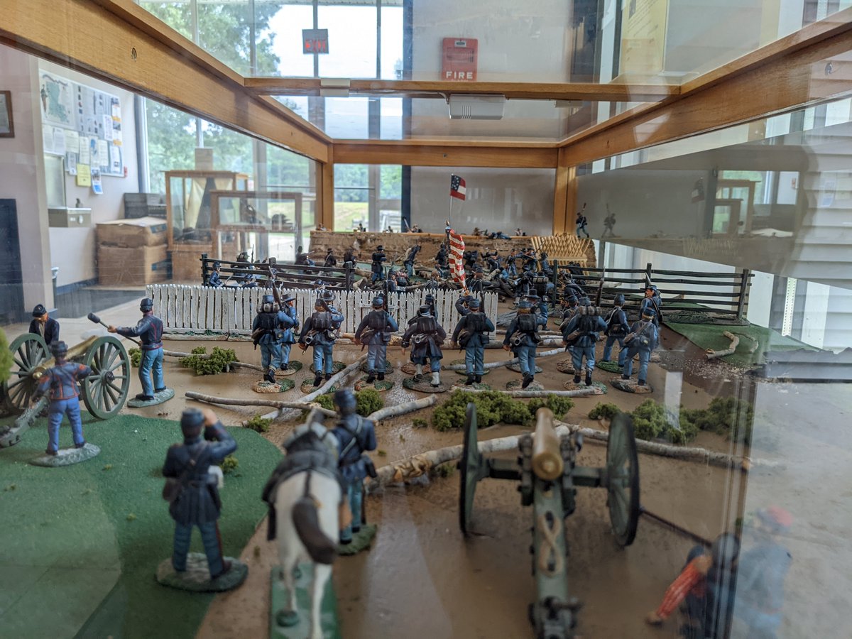 MartinKoenigsb2's tweet photo. #Louisiana #HistoryExcursions #Battlefields #AmericanSplendor #AmericanCruiseLines #HurtlingHotel #WargameResearch #RallyRoundTheFlag #StarsAndBars #ACWWargames https://t.co/RLsdsmVvsM