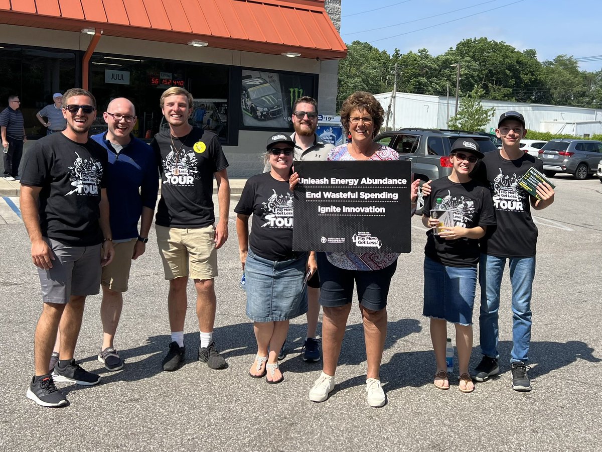 It was great to see Hoosiers get some relief at the pump today thanks to <a href="/IndianaAFP/">AFP - Indiana</a>, <a href="/jackiewalorski/">Jackie Walorski</a> and the <a href="/AFPhq/">Americans for Prosperity</a> #TrueCostOfWashington tour. Cars were snaked through a nearby neighborhood to take advantage of pre-Biden priced gas! #PayMoreGetLess #Bidenflation