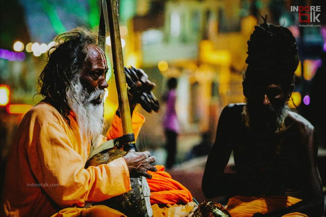 IndoreTalk's tweet photo. मोह इतना न करें कि बुराइयाँ छुप जाएँ और घृणा भी इतनी न करें कि अच्छाइयाँ देख ही न पाएं।
🌻ll सुप्रभात इंदौर ll🌻
#GoodMorningIndore #SwachhIndore #Indori #Indore #IndoreTal https://t.co/HAGtAeJou2
