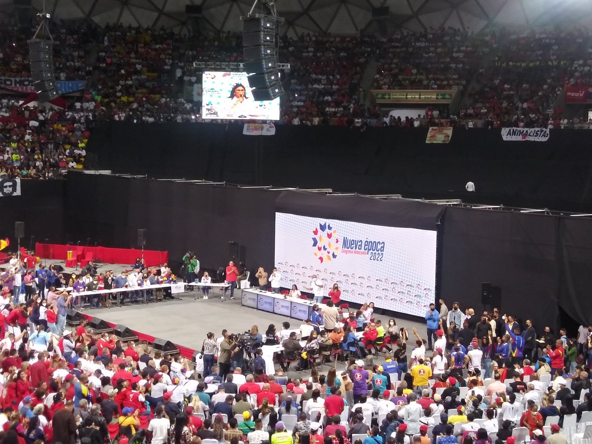 trujillo_obe's tweet photo. Congreso de la Nueva Época en el Poliedro de Caracas! Educación desde Trujillo, dijo presente @alcaldiatruji_1 @MPPEDUCACION @_LaAvanzadora @WuikelmanAngelP  @ViceComunidades @DGCPatrimonioy2  @elianyspalmar1 @DGEFDMPPE @DGCE_MPPE @RosangelaOrozco @Gerardo4fPsuv @carloscontigo https://t.co/0AUdFyWckb