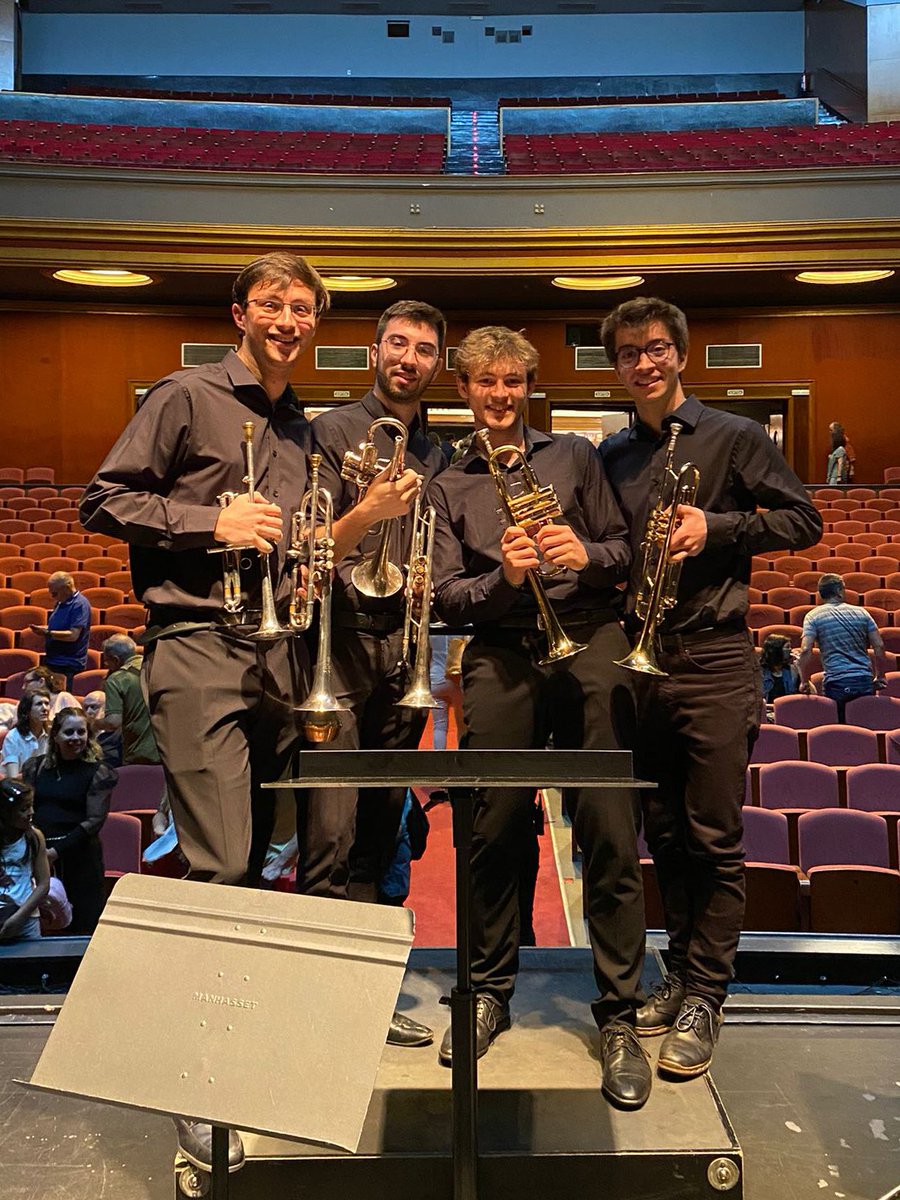 oriolboada's tweet photo. D’un diumenge ple de quatre moviments, notes afinadíssimes, solos pianíssimo, molts compassos d’espera i gent increïble. #josv #allegronontroppo #allegroconbrio #dvorák #bolero @OSValles https://t.co/p6VNTv8ApN