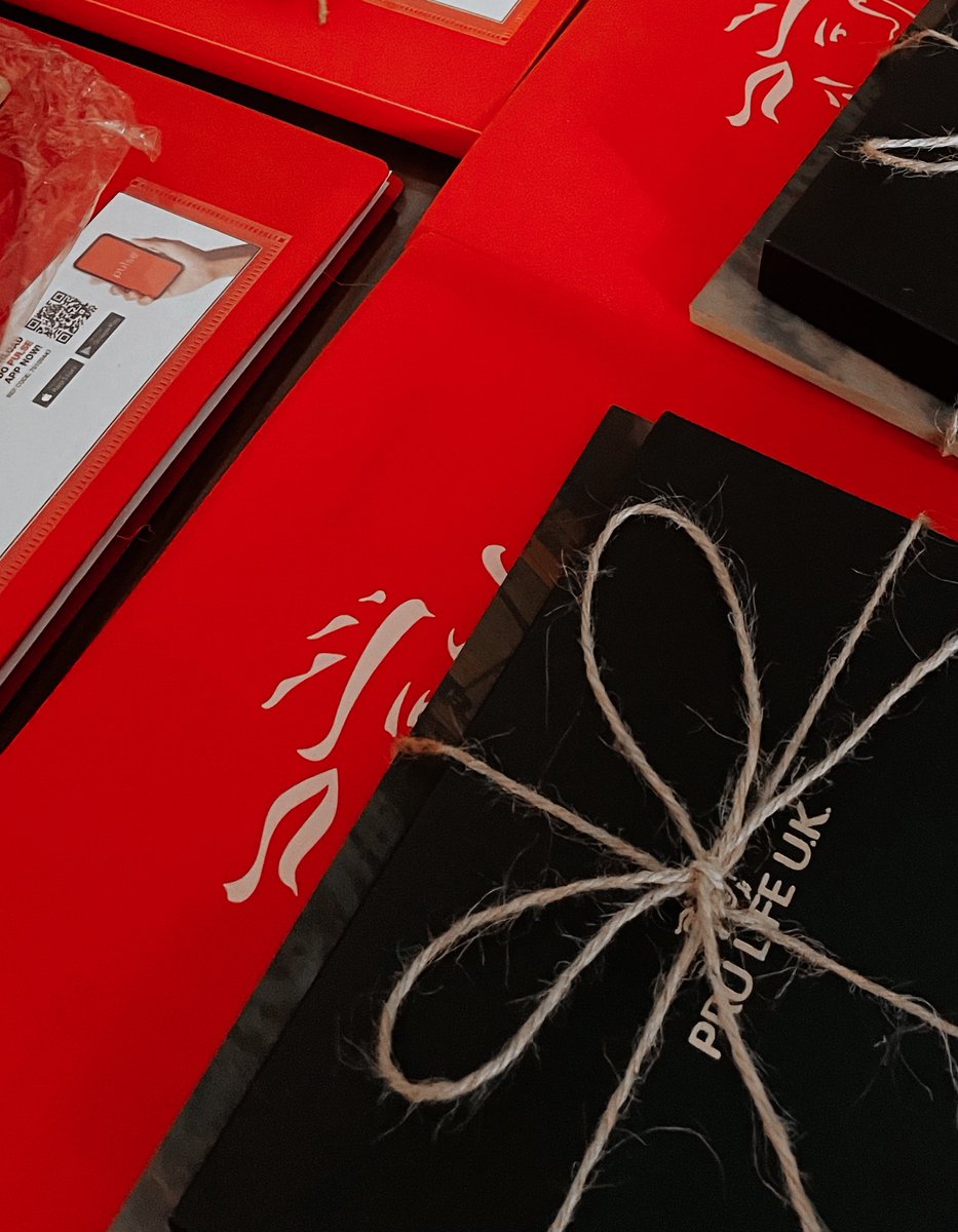 Congratulatory Kit for may Elite Plan holder client 😭😭😭 thank you for trusting a powered up future with Pru!