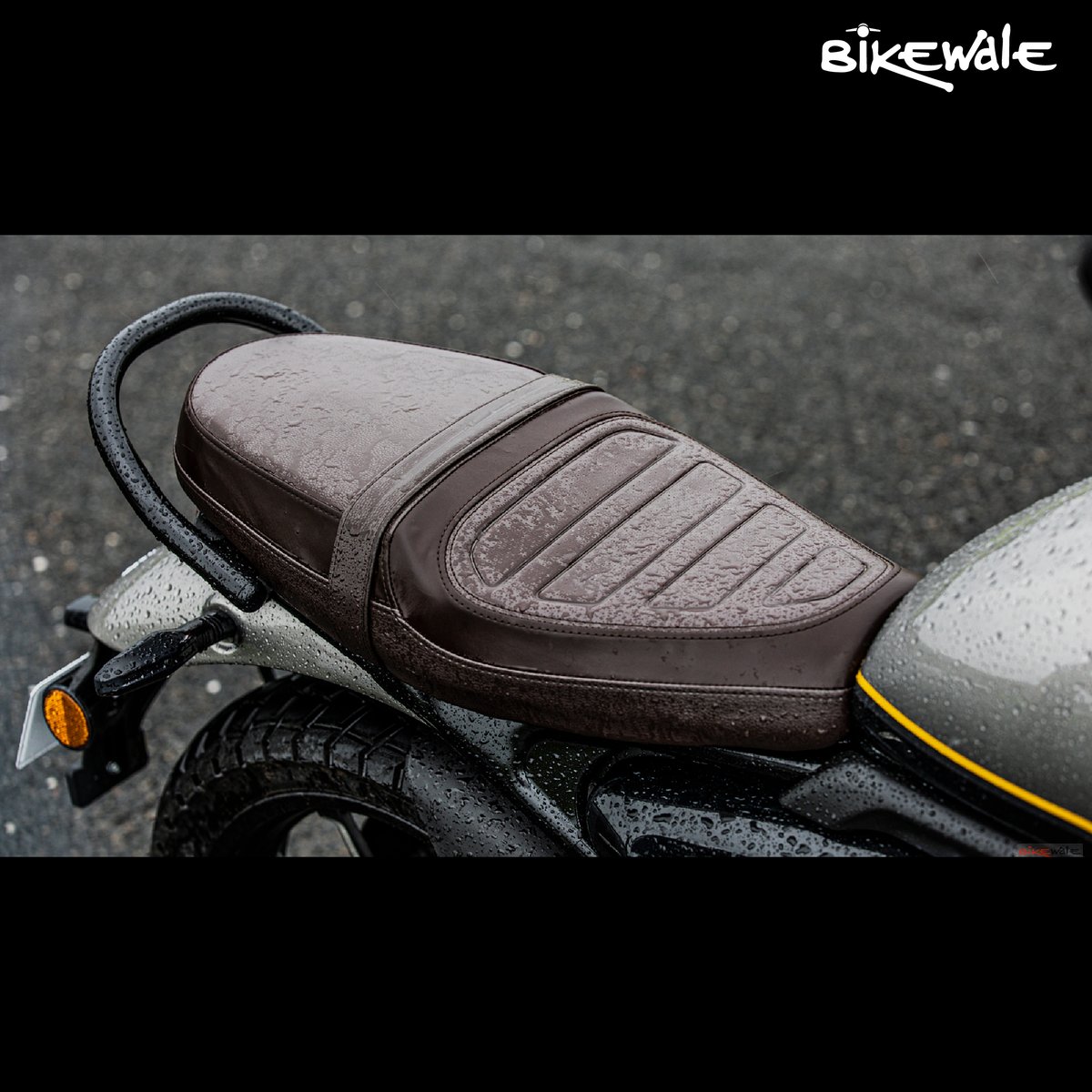 BikeWale's tweet photo. #BWPhotos The #TVSRonin left a good first impression on us in our brief stint with it. It’s an offering meant for someone who has a taste for retro-styled motorcycles.
Know more: https://t.co/VKy1qBdQgM

#PhotoGallery #tvs #ronin #tvsronin #ronin225 #tvsronin225 #tvsmotorcompany https://t.co/tMfbCwPJYd