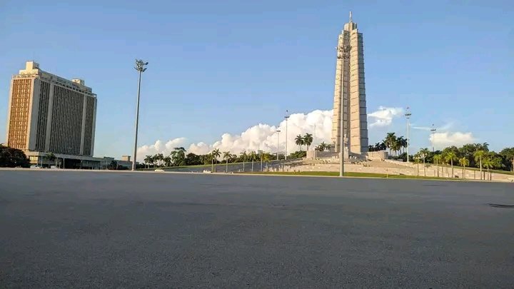 piedra_isis's tweet photo. “Nadie quiere ni puede querer guerra; los pueblos desean la paz, vivir en paz, trabajar en paz, desarrollarse en paz, los pueblos desean construir su felicidad, ese derecho hay que conquistarlo inteligentemente”. Fidel

#CubaPorLaPaz
#MiPosicionEsLaPaz
#DefendiendoCuba
🇨🇺💪❤️ https://t.co/S0cRgn5Y4o
