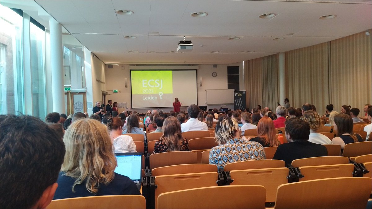 The plenary lecture is about to start! #ECSJ2022