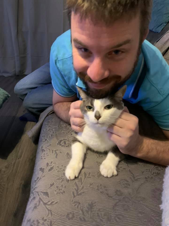 Back from vacation! #CatsOfTwitter Pattie happy!