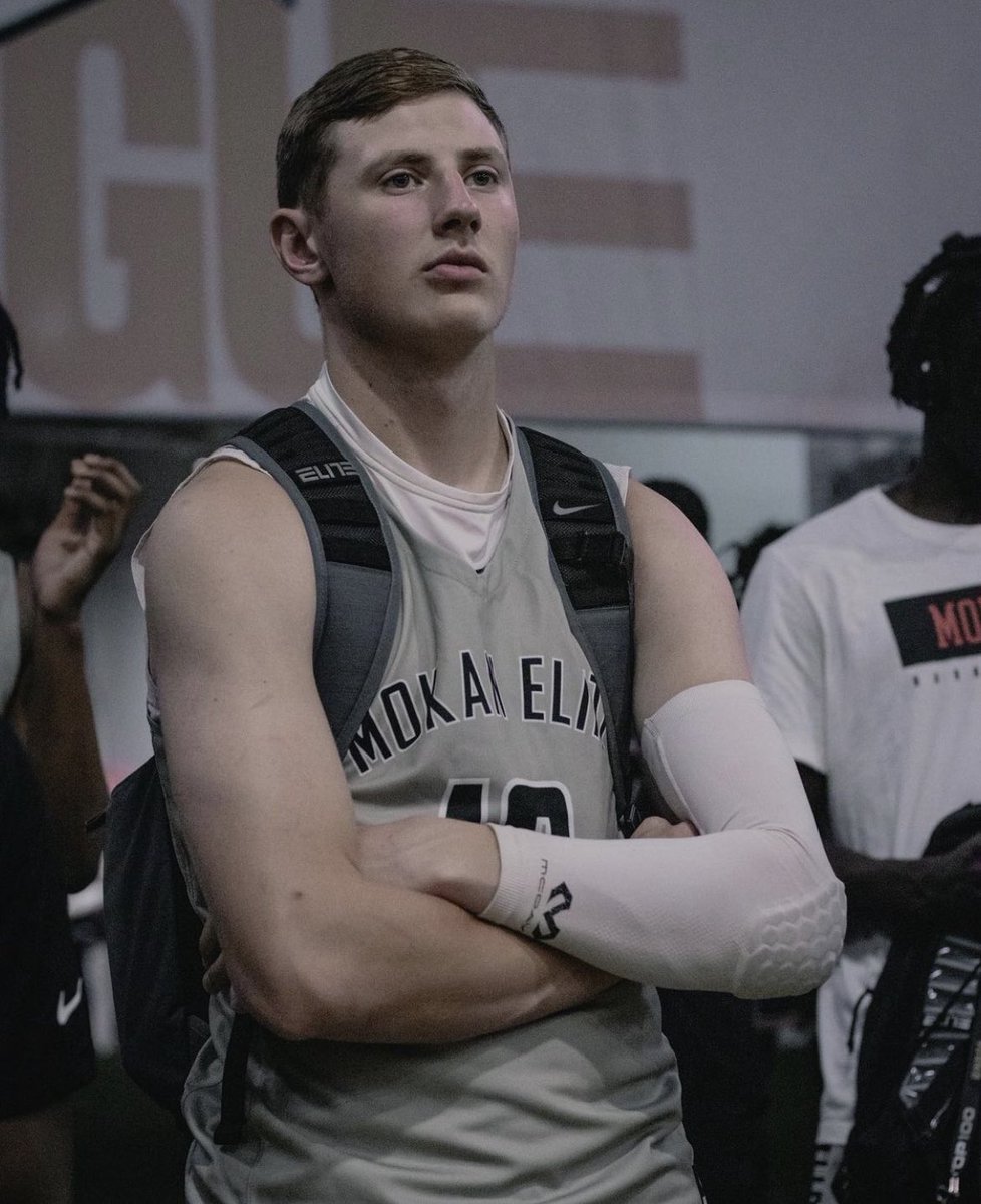 MokanBasketball's tweet photo. 2023 Kyle Pock received scholarship offers today from both Lipscomb and Oral Roberts.

This past weekend in KC, he led our #17uEYBL team in PPP average and finished 3rd in scoring (7 PPG) while shooting at a 47-40-83%.  He made HUGE shots and winning play after winning play. https://t.co/eSnzfasqsj