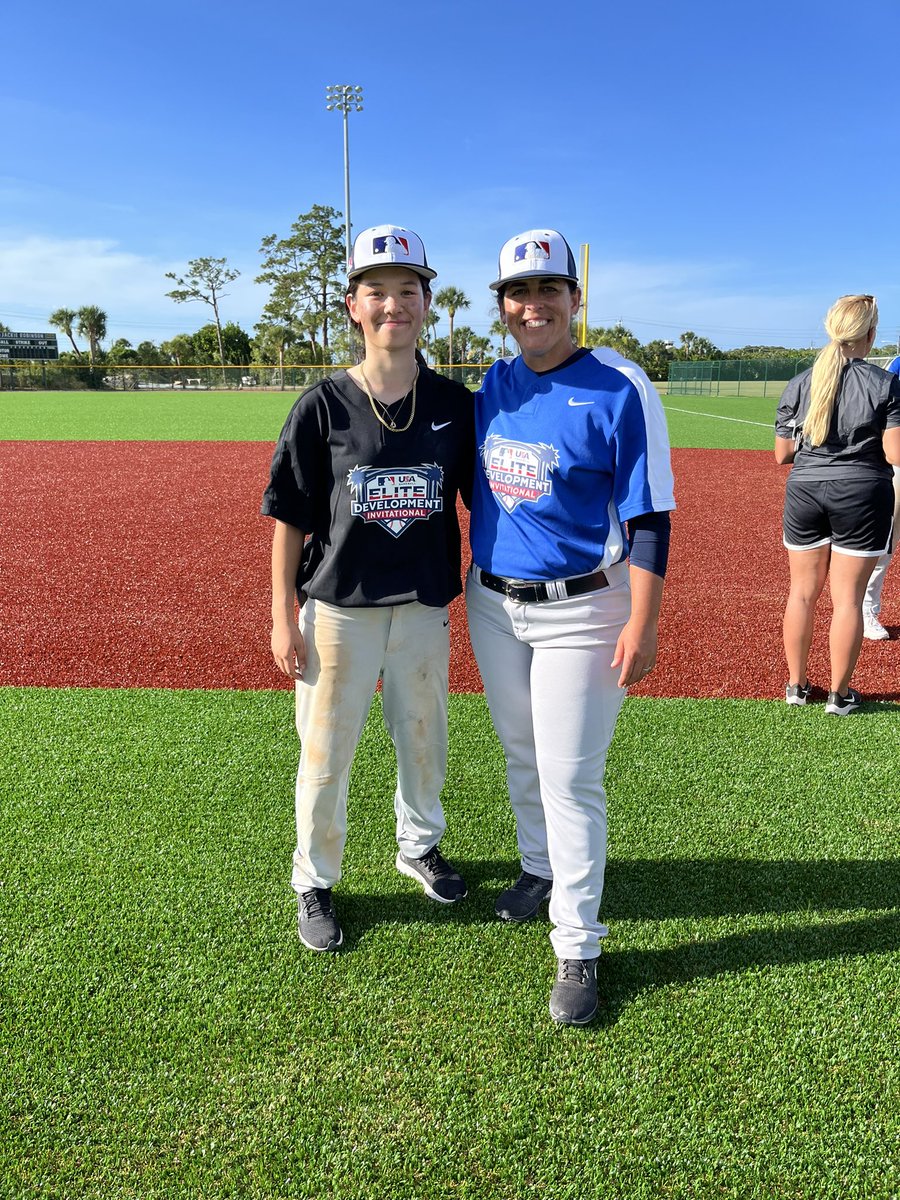 maggie_heaphy's tweet photo. Absolutely honored to be a part of the first ever MLB/USA Baseball Elite Development Invitational. Thanks to all the coaches, staff, speakers, and everyone behind the scenes for putting it on! @MLBDevelops @V8Alvarez  @ACK_47 @KyleeLahners @BlackKnightBSBL @usaprimeva https://t.co/NOzF3EL8cN