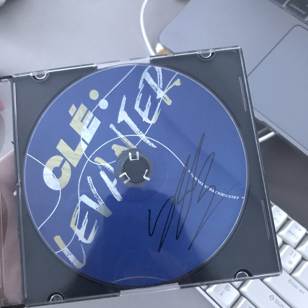 lixiekart's tweet photo. ic interest check ph skz stray kids ph 

cle levanter felix signed cd 
( might be qyop or might pair with 1 felix pc ) 

pahiram tags wtt wts lfb https://t.co/678jt8dERI