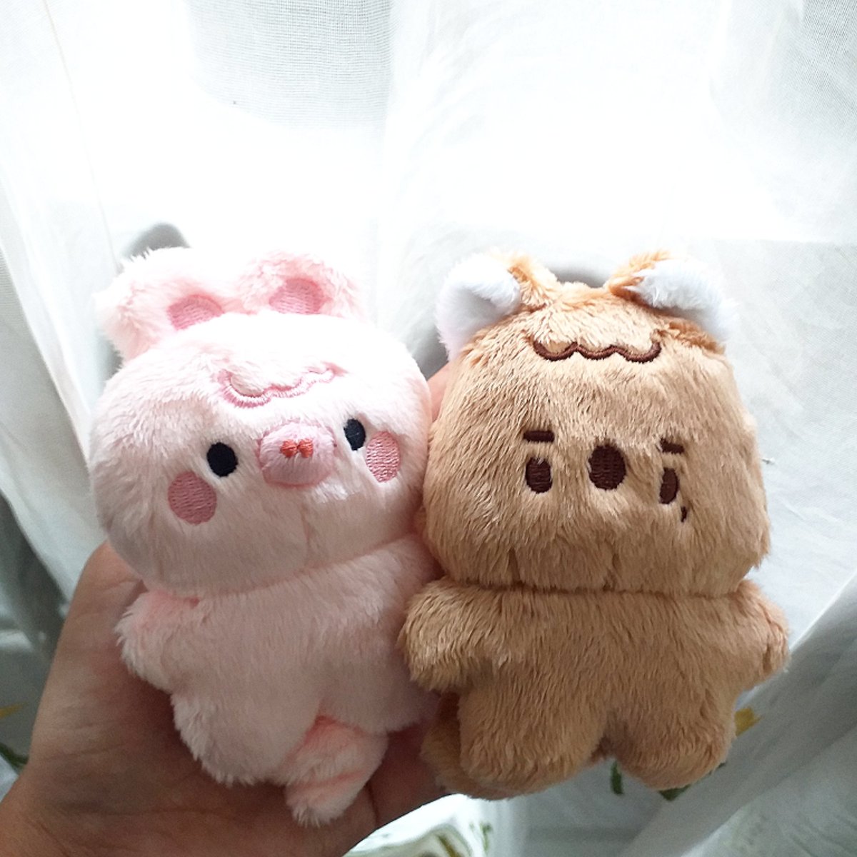 hanforskz's tweet photo. yeayy this cutie tuyul kiciw @shw33p udah sampeee 😍😍 thank you so much @ondehuda_stuff 🥳❤️ #0325testi https://t.co/Xedbixyq2L