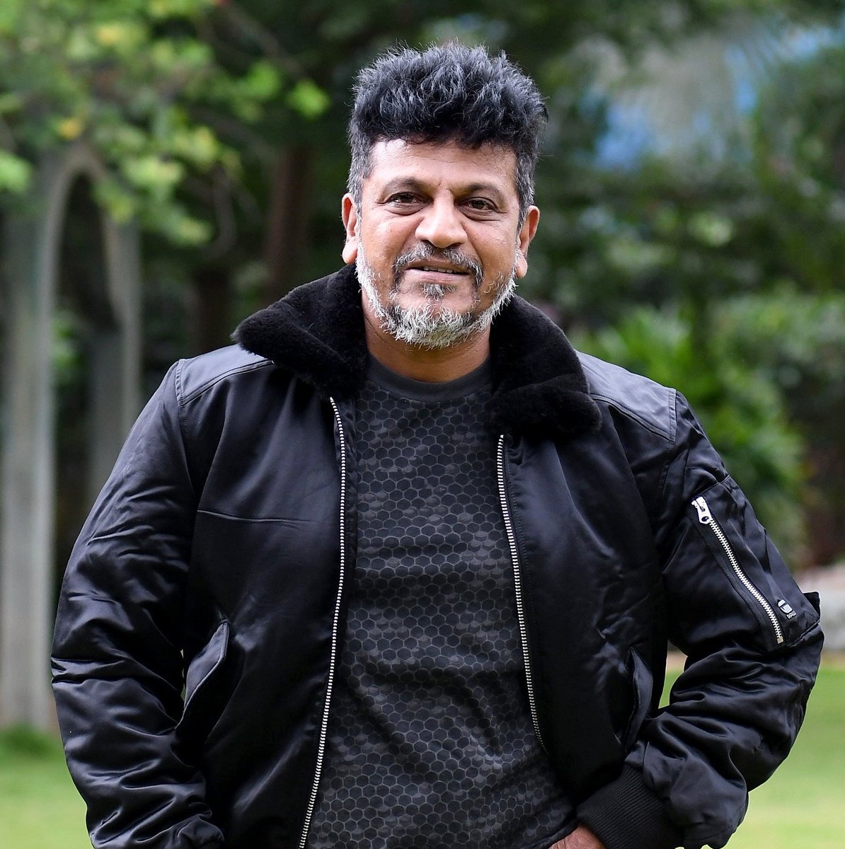 realSharaan's tweet photo. ನಮ್ಮೆಲ್ಲರ ಪ್ರೀತಿಯ ಶಿವಣ್ಣನಿಗೆ ಹುಟ್ಟು ಹಬ್ಬದ ಹಾರ್ದಿಕ ಶುಭಾಶಯಗಳು ❤️
@NimmaShivanna https://t.co/RelSka5sza