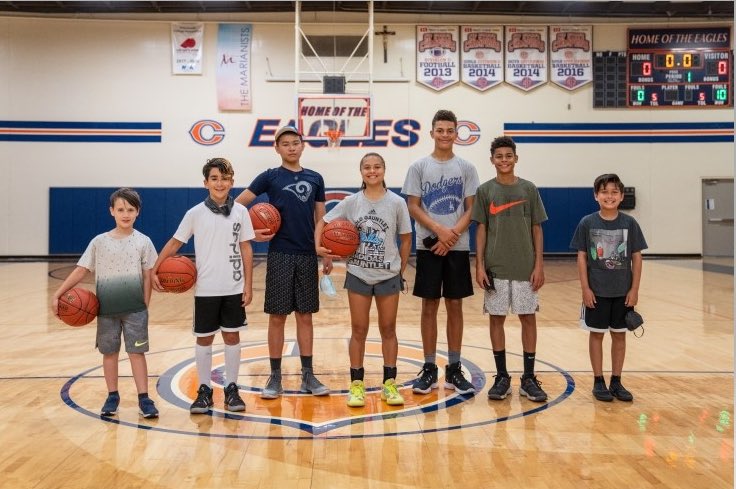 Kayla Cabaccang ‘22 is working with Chaminade Women's Basketball this summer before leaving for Concordia University in the fall to play Division 2 basketball. Continue to make us proud! #MarianistEducation #womensbball #basketball