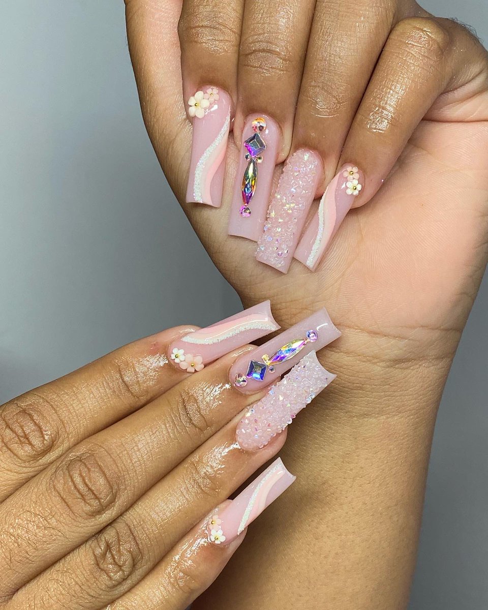 debsclaws's tweet photo. Baby Pink Freestylee I was in loveee #nails #nails2022 #pinknails #lashes #PrimeDay #nailart #ct #ctnails https://t.co/5834mOVGBE