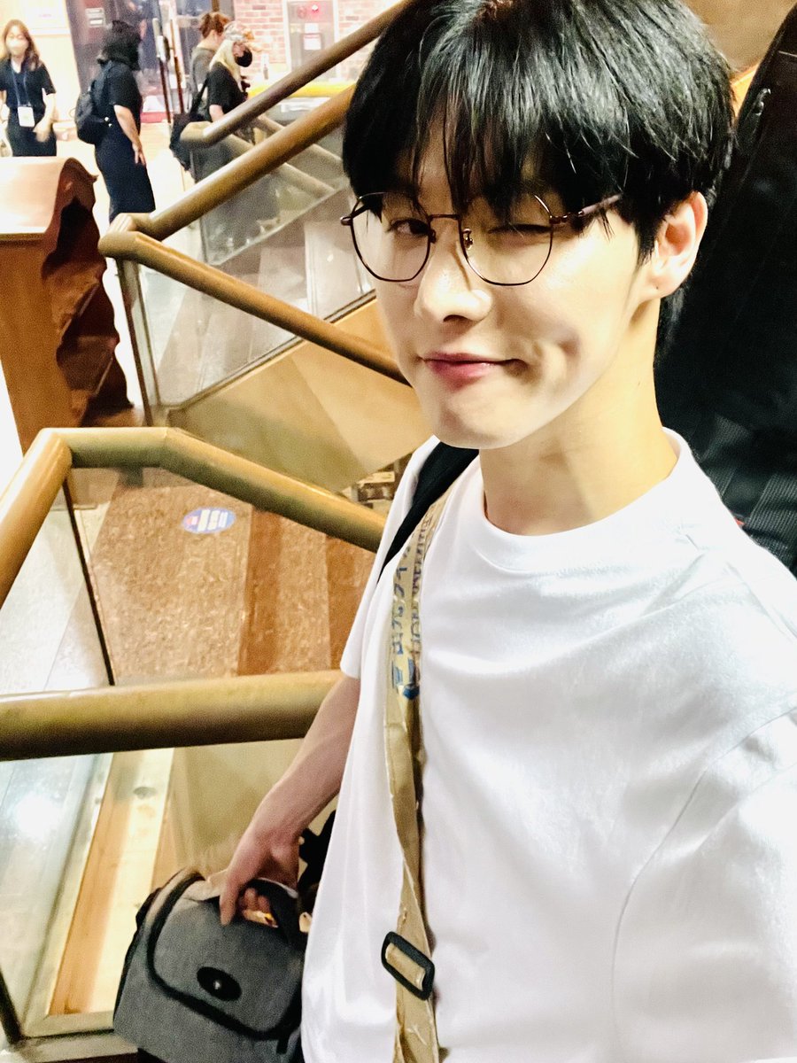 훈련소를 가는 용훈이를 응원하기위해
작은 이벤트를 준비했습니다! 🫡❤️
RT 하신 위브분들 중 한 분께
전투식량 중 5가지를 랜덤으로 보내드립니다!

당첨자 발표는 7월15일 저녁
추첨 후 멘션/디엠드리겠습니다
위브분들은 용훈이를 응원하는마음으로 참여해주시면 감사드리겠습니다💕

#원위 #용훈