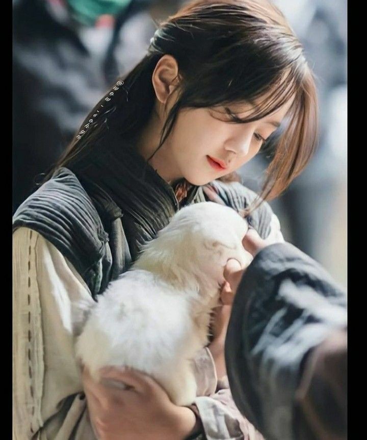 Ibasuk1's tweet photo. She's so lovely 
#Kimsohyun https://t.co/q5mHX7p3Lw