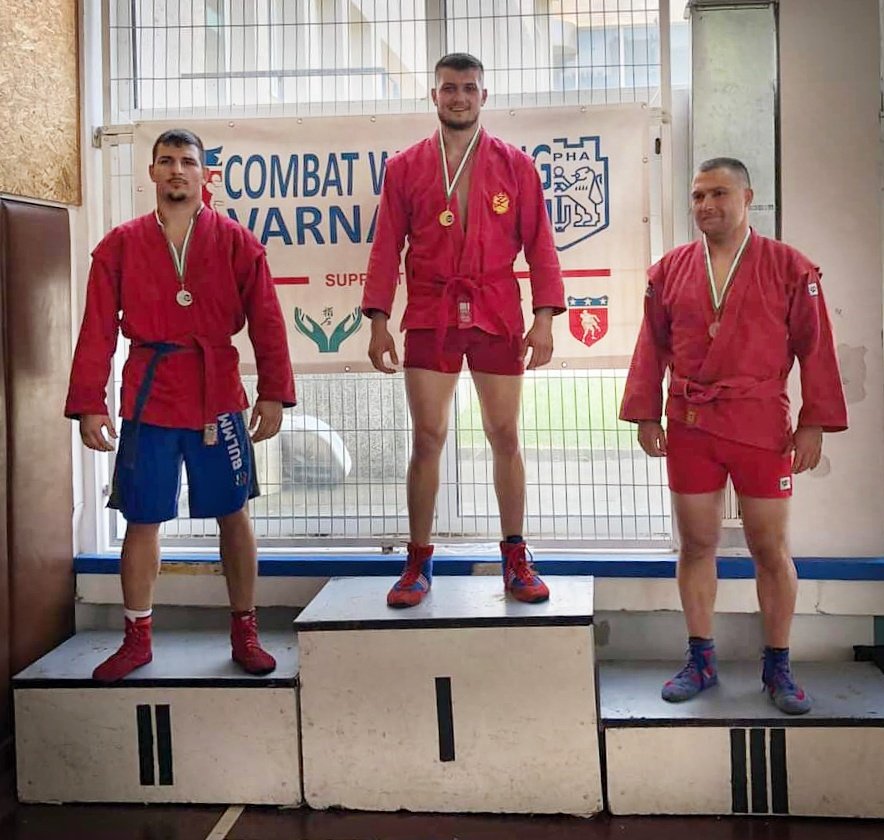 Yagadome's tweet photo. Our team members at the Varna Open 2022 tournament.
---
#yagadome #combatwrestling #sambo #varnaopen2022 @ComWresOrg https://t.co/nHuqXMhSQD