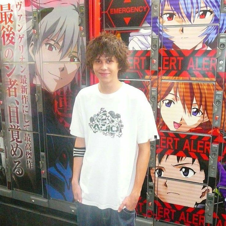 RENK04's tweet photo. claro que te amo, pero amo más a rubius de 2009... https://t.co/VQKGjylq4A