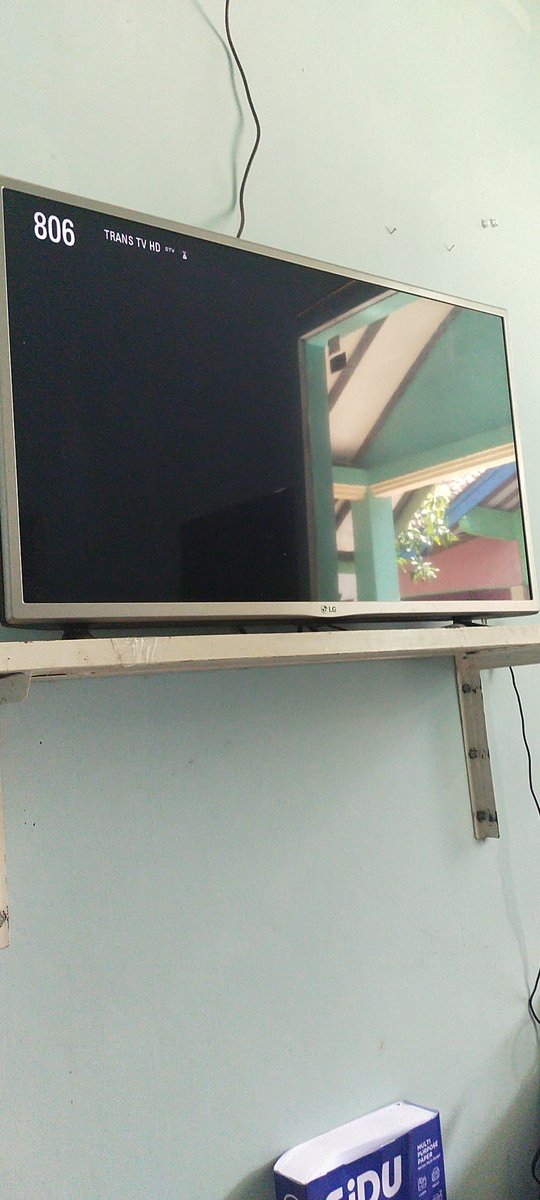 lisalisuu's tweet photo. @TRANSTV_CORP hilang nih engga ada Signal di DTV ;( https://t.co/NqgIuaNN0i