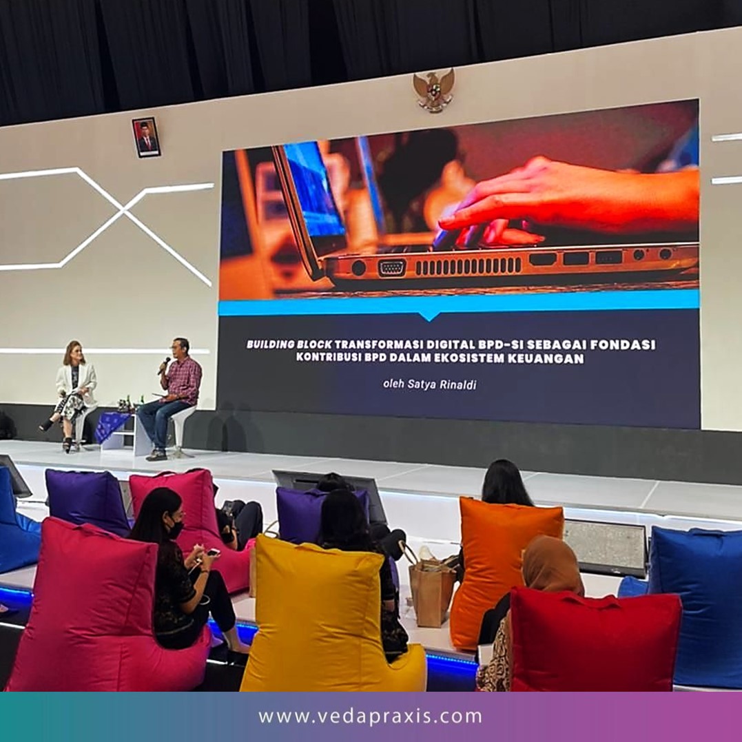 Veda_Praxis's tweet photo. We've been given the opportunity by Asbanda to share about the Building Block of BPD-SI "Go Digital" in Festival Ekonomi Digital 2022 at Bali on Monday, July 11, 2022. 

Kindly check the session: https://t.co/3kT0bCMsUd

#vedapraxis #DigitalTransformation https://t.co/g2kOrm4oZh