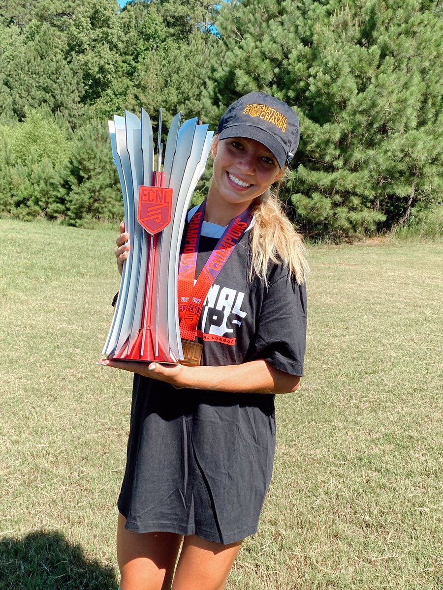 KileyKukan's tweet photo. NATIONAL CHAMPIONS🔥🔥We did it. All the work we have put in for the past year was so worth this moment. I love this team more than anything❤️Made history today🙌🏼🙌🏼@ECNLgirls @SlsgG https://t.co/dcUuPkjJ8h
