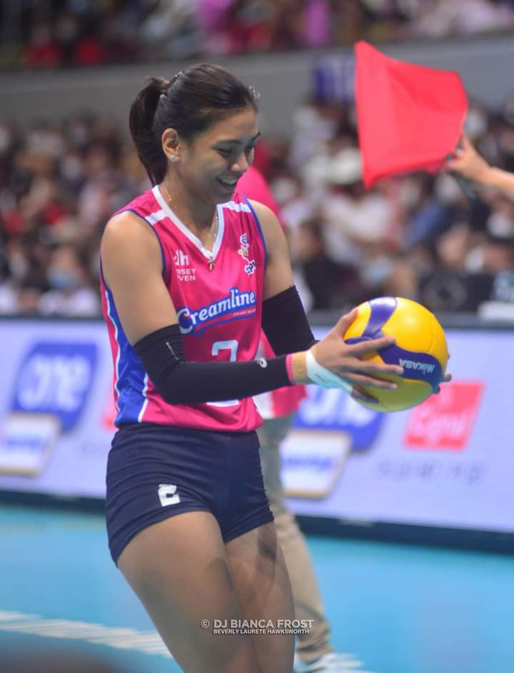 letletalinsunu1's tweet photo. Goodluck Alyssa! Enjoy the game, we are here to support you always! Team Bahay or Live, andito kami kasama mo! Take care! Go get that first win! Love you Ly! https://t.co/82BqZEJbhQ