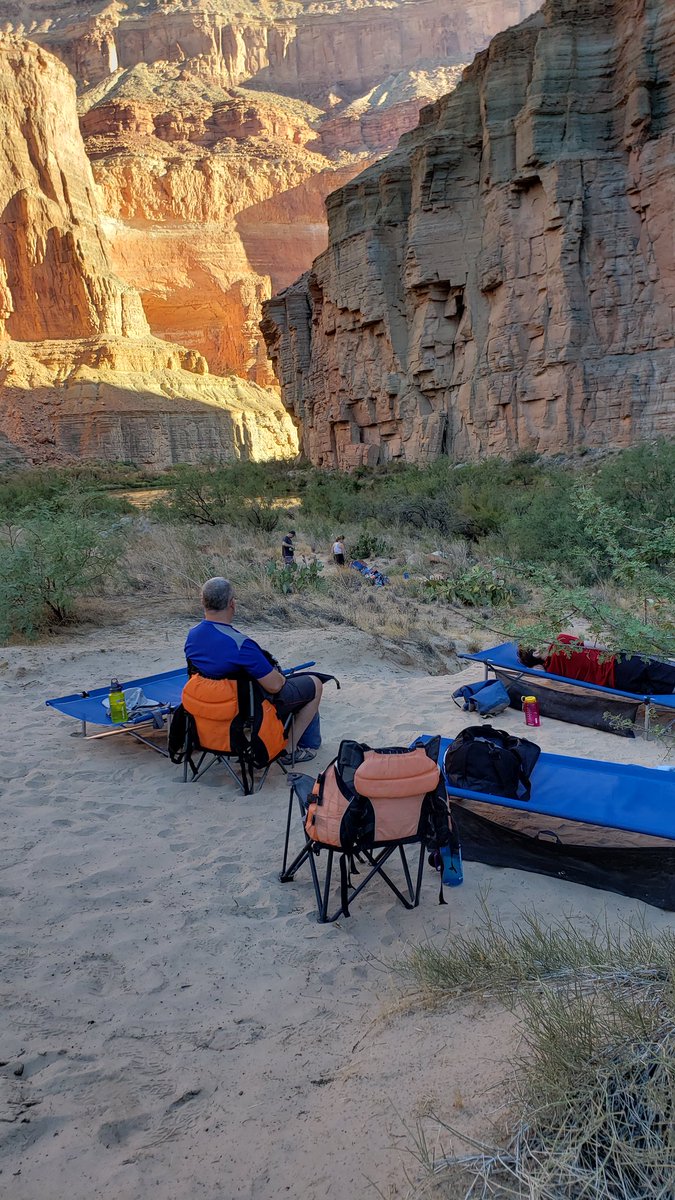 joelevanshhhs's tweet image. Camp, night 2