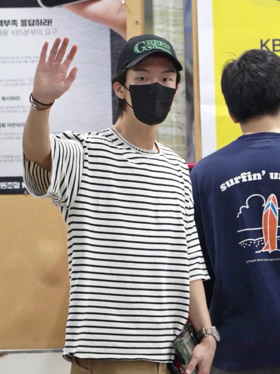 220712 프리뷰

#WINNER #HOONY #위너 #이승훈
<a href="/official_hoony_/">official_hoony_</a>