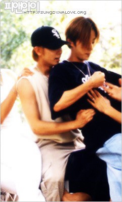 moonsinza's tweet photo. 셩디 냠냠 https://t.co/i4Jjg18tJw