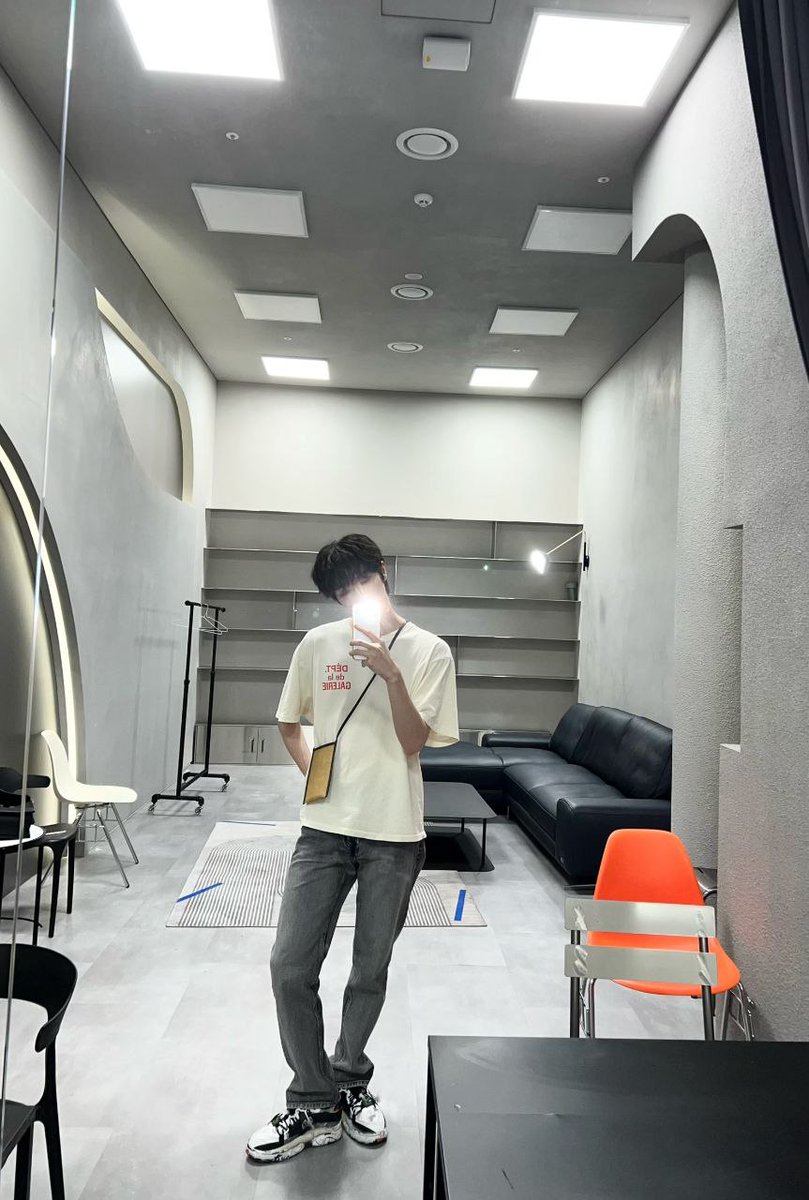 bubble_nctwayv2's tweet photo. 11072022 (2:11PM KST) #NCT #SUNGCHAN bubble update 

[IND TRANS]
Y/n! Hari ini juga semangat terus atasi monday blues-mu ya🥰

Aku, hari ini juga pergi ke Kwangya ㅎㅎ

Dateng buat ngerjain ini itu, semangat😊 https://t.co/ypPgnm2ify