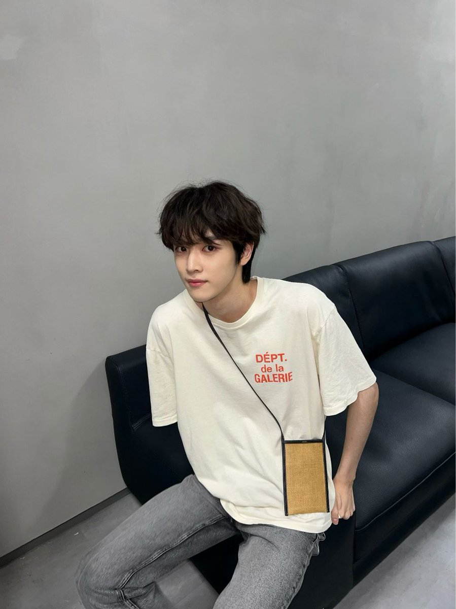 bubble_nctwayv2's tweet photo. 11072022 (2:11PM KST) #NCT #SUNGCHAN bubble update 

[IND TRANS]
Y/n! Hari ini juga semangat terus atasi monday blues-mu ya🥰

Aku, hari ini juga pergi ke Kwangya ㅎㅎ

Dateng buat ngerjain ini itu, semangat😊 https://t.co/ypPgnm2ify