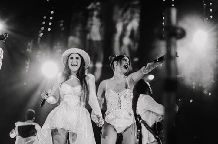 DulceMaria's tweet photo. Un poquito de la magia de los @2000sPopTour en #Monterrey ❤️❤️❤️🎶🎶🤩 https://t.co/6ehf0vjR7O