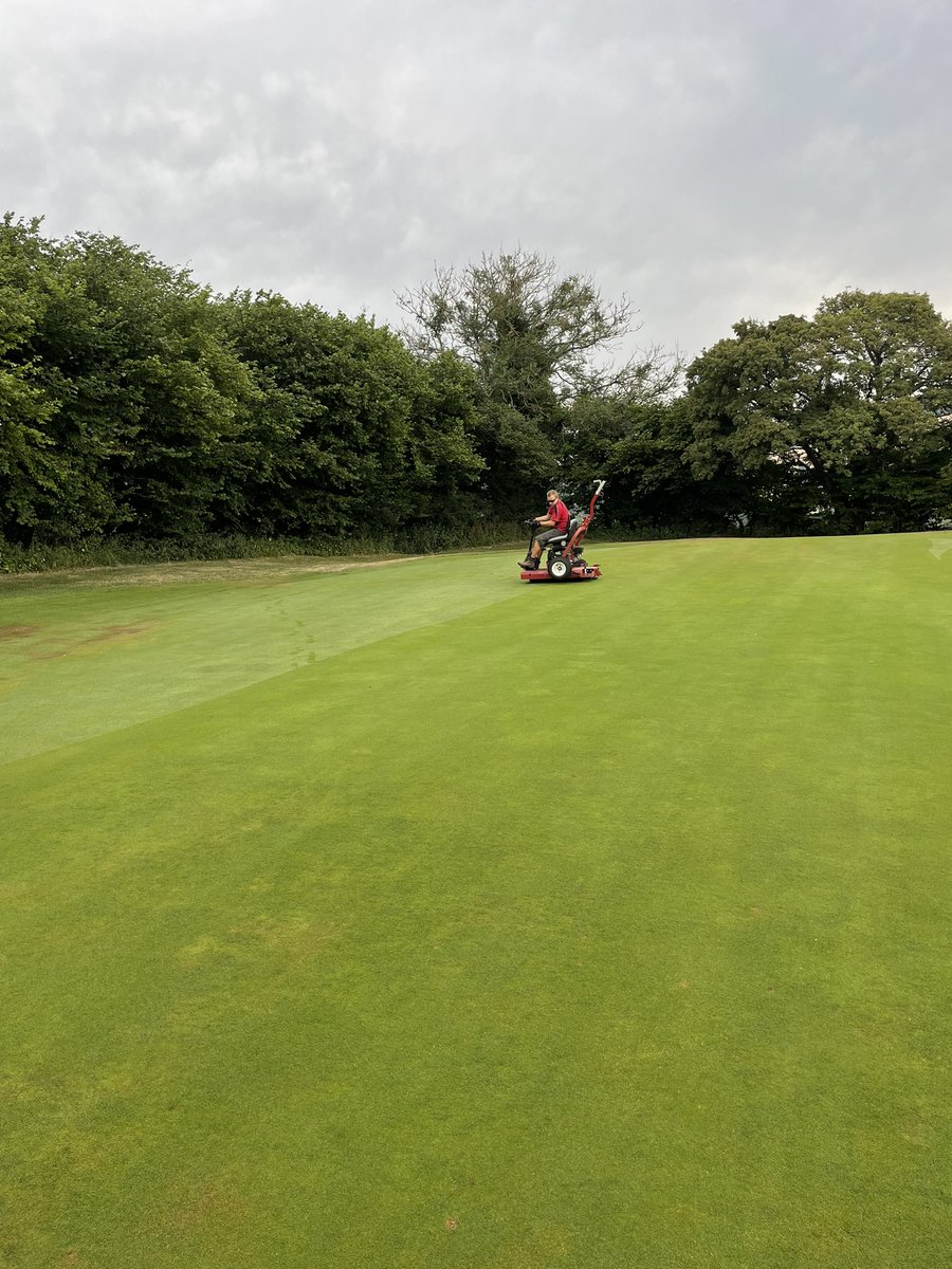 Harry’s first time on the roller ahead of the seniors open <a href="/ClubMarlborough/">Marlborough Golf Club</a> today and he’s a natural. #greenkeeping #wiltshiregolf