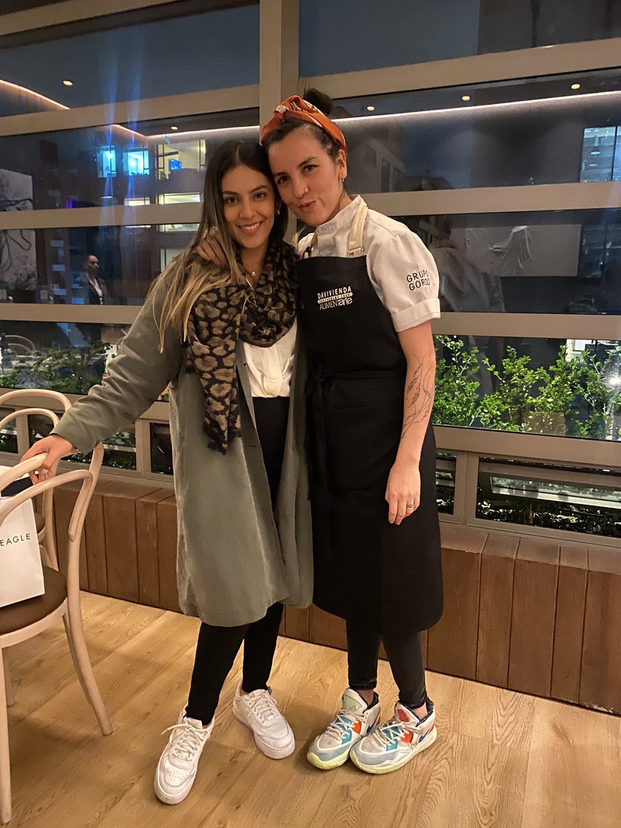 Deseo que todas las mujeres tengan en sus vidas una amiga como Denise.