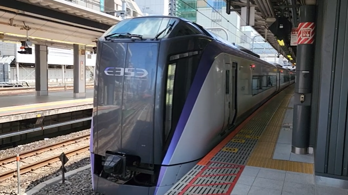 metorophile's tweet photo. Express Azusa/Kaiji Series E353

Departure Scene https://t.co/p8xI66WZz1 https://t.co/loXZeHlu79