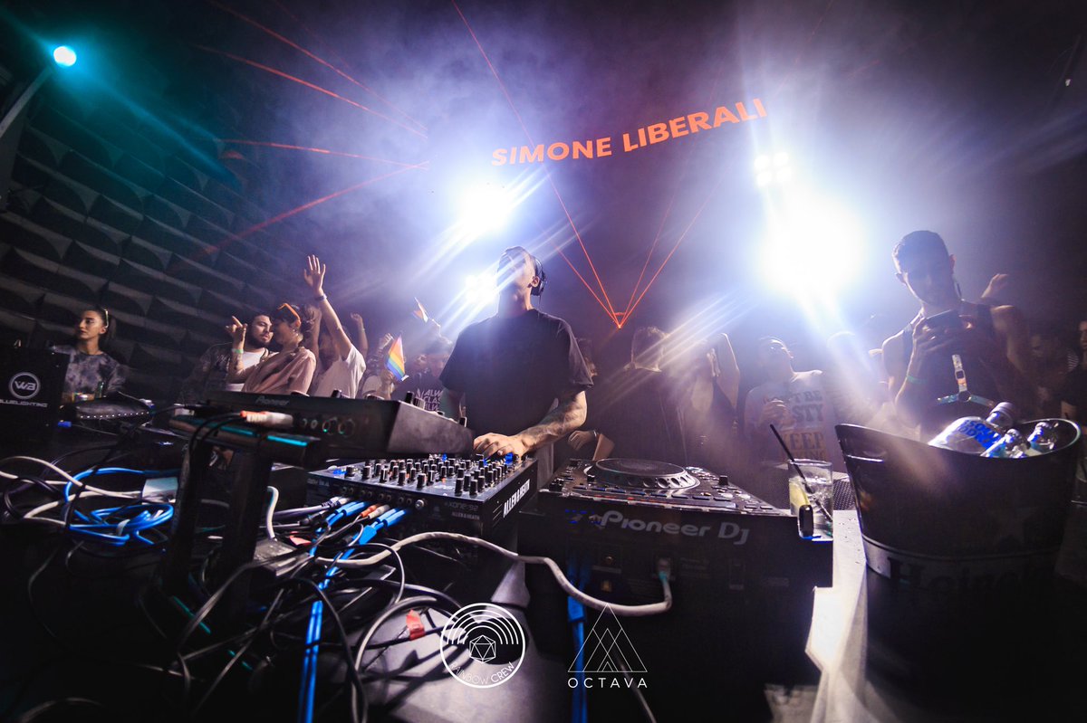 SimoLibe's tweet image. Bogotà - Octava Club 🙌🏻🇨🇴❤️‍🔥