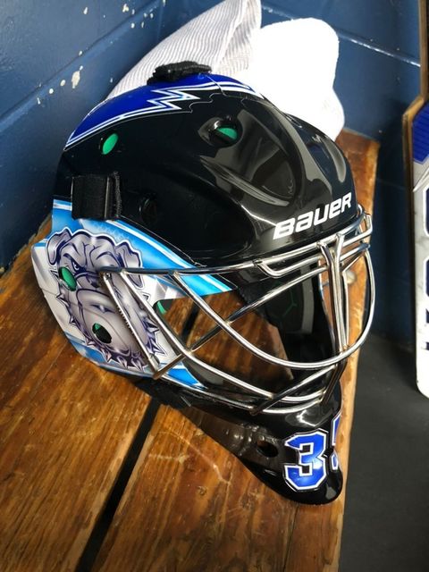 customcagesca's tweet photo. KELLY BARNES, THANKS FOR SHARING WITH US THE FINAL RESULT OF YOUR CUSTOM KIT!
#hockey #hockeylife #hockeygoalie #hockeygoalies #hockeygear #hockeyhelmet #icehockeygoalie #goalie #goalies #goaliegear #goaltenders #goalielife #goaliehelmet #goaliemask #customgoaliemask #customcages https://t.co/jvVyFJ1BVw